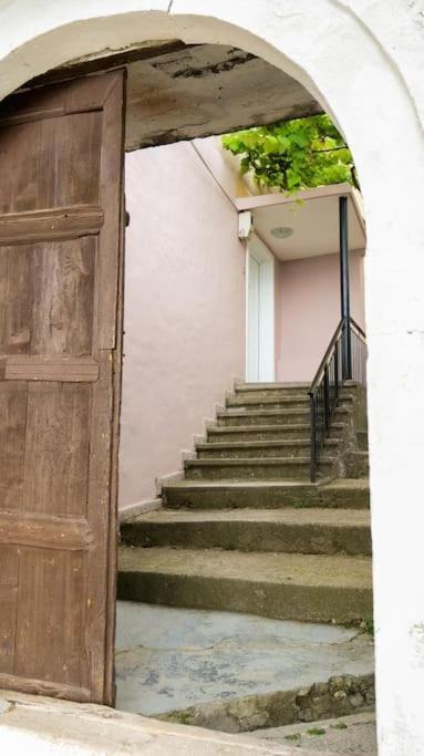 Kasmi Home Krujë Dış mekan fotoğraf